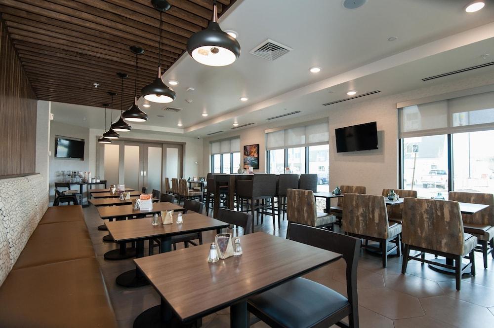 Comfort Suites Airport Salt Lake City Bagian luar foto